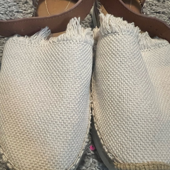New Chloe Espadrilles - Picture 3 of 7
